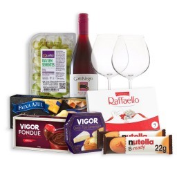 Kit Fondues com queijo, uva e vinho